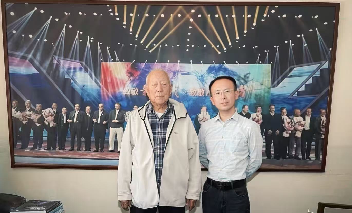 轻质粒子科技拜访PVD泰斗王殿儒教授合影